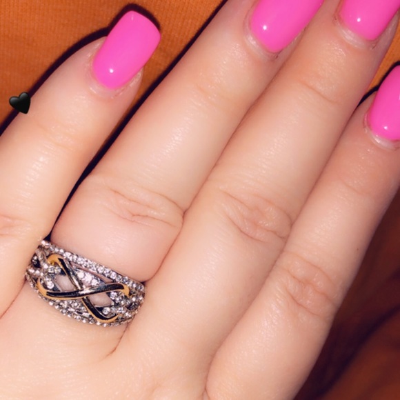 Silver Ring - Picture 2 of 3